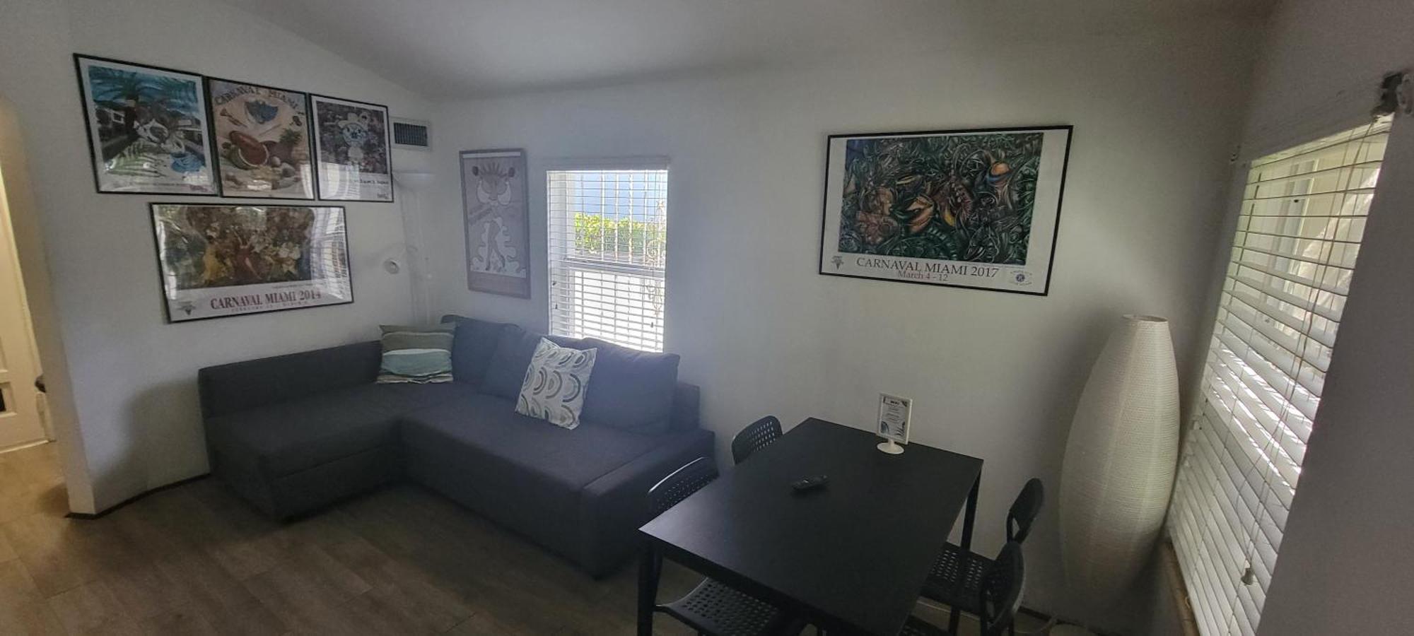 Private In The Heart Of Miami! Surrounded By Miami's Hot Spots! Apartment